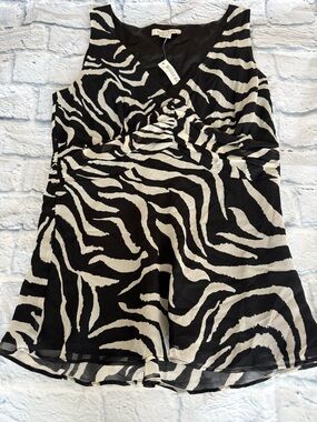 White House Black Market Women Silk Top Medium Sleeveless Career NEW